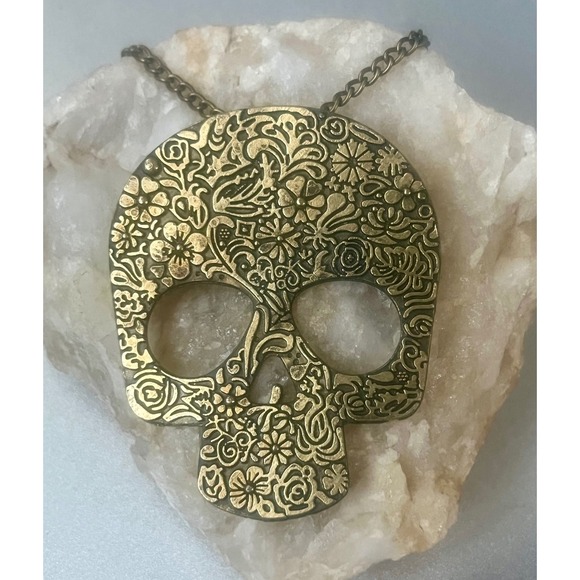 Jewelry - New Skull Pendant Necklace Floral Etched Bohemian Statement Jewelry